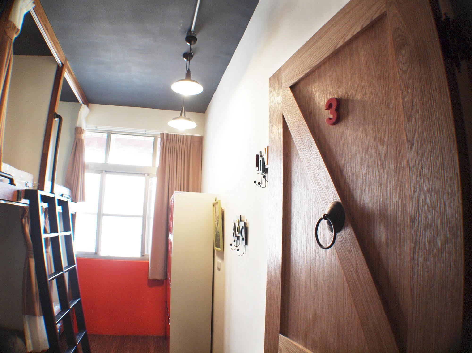 Knock Knock Hostel Kaohsziung Kültér fotó