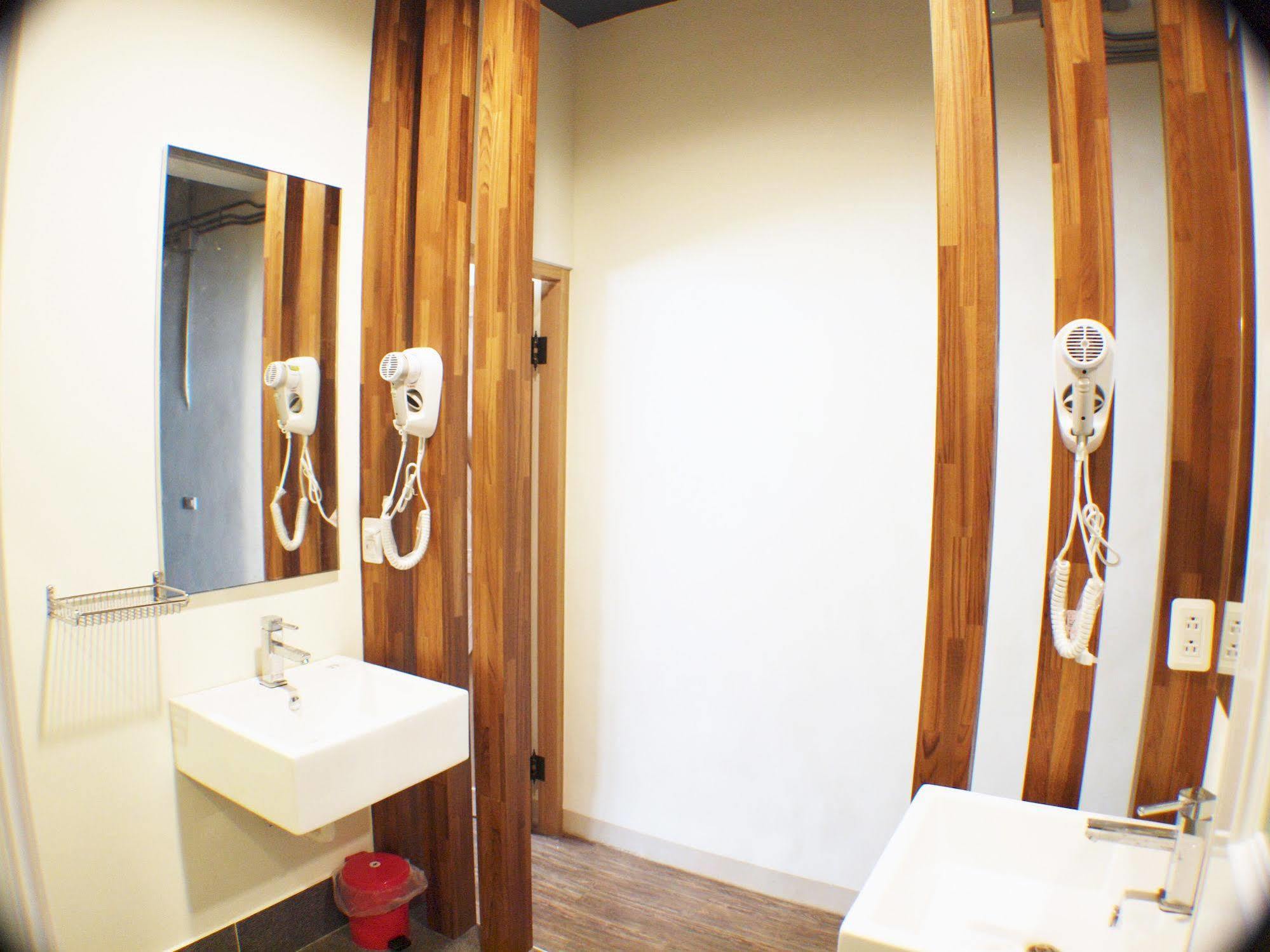 Knock Knock Hostel Kaohsziung Kültér fotó