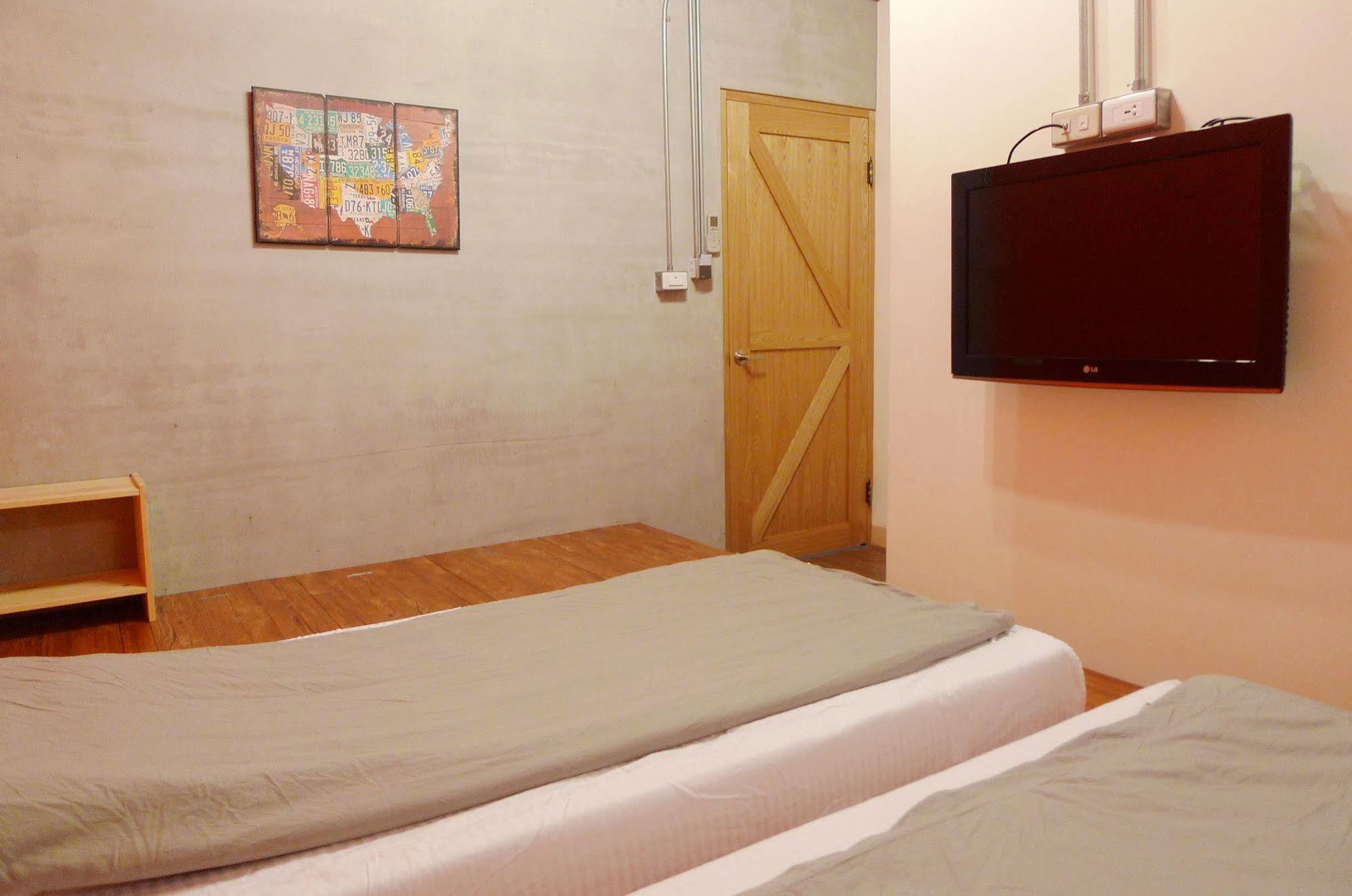 Knock Knock Hostel Kaohsziung Kültér fotó